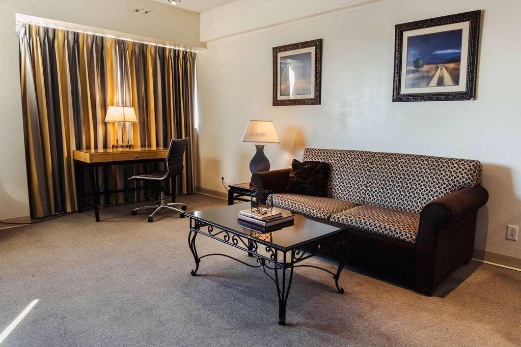 Stamford Suites (Adults Only) Phòng bức ảnh