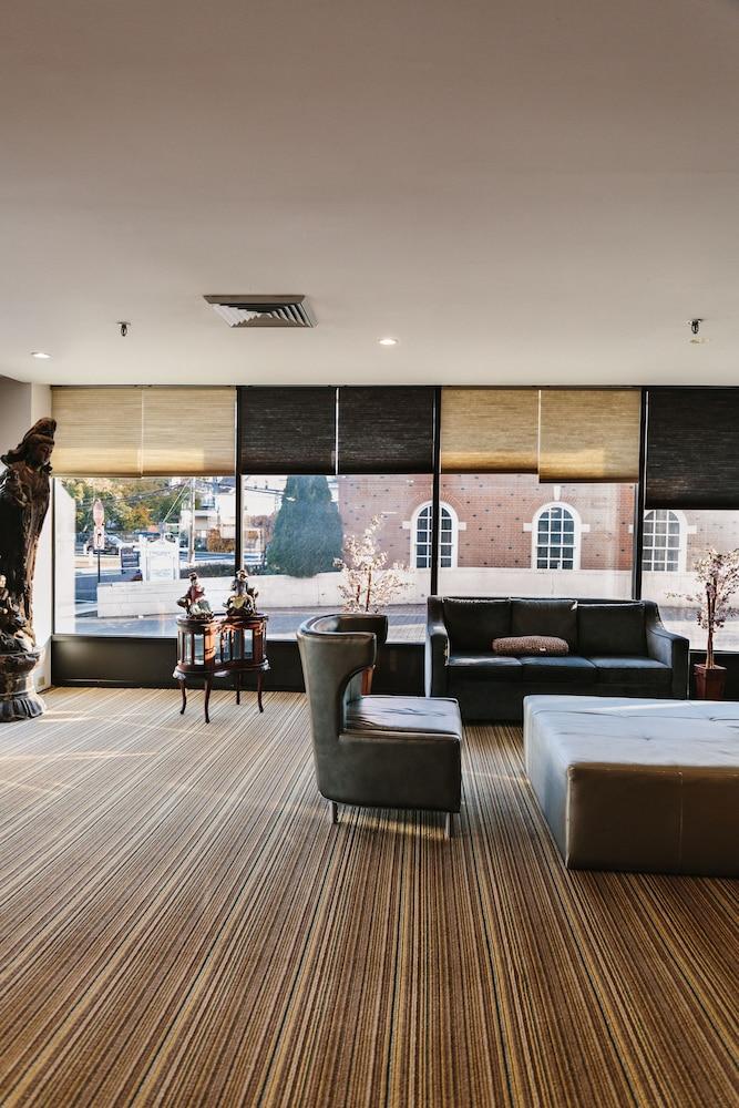 Stamford Suites (Adults Only) Ngoại thất bức ảnh