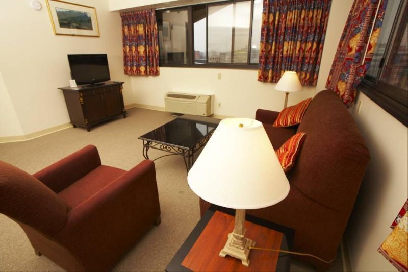 Stamford Suites (Adults Only) Phòng bức ảnh