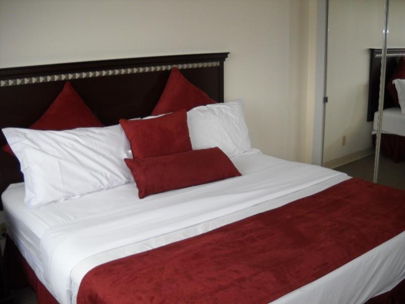 Stamford Suites (Adults Only) Phòng bức ảnh