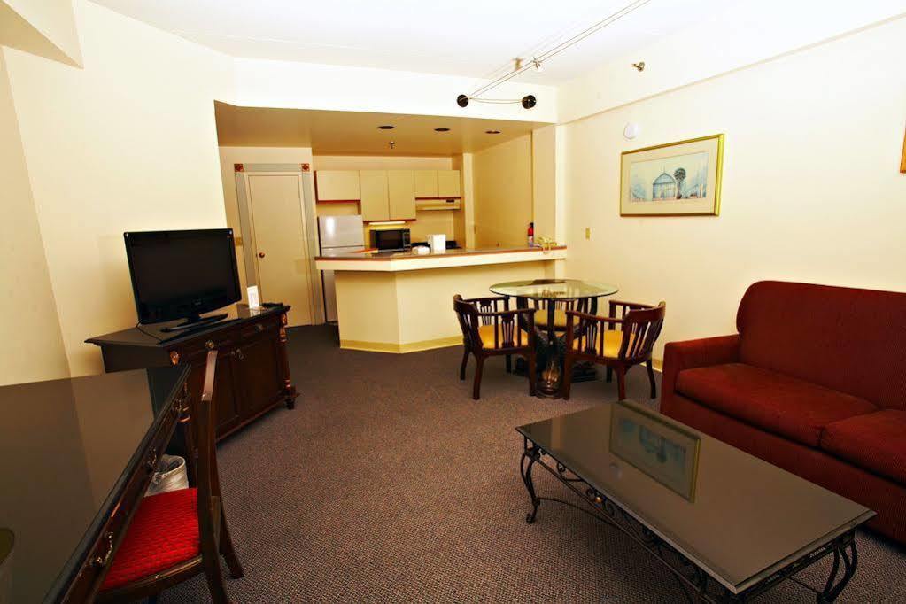 Stamford Suites (Adults Only) Ngoại thất bức ảnh